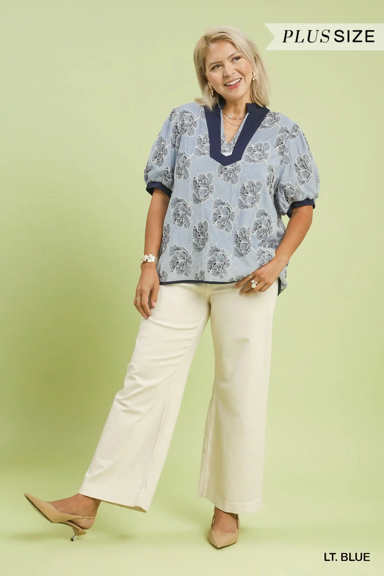 Embroidered Puff Sleeve Top