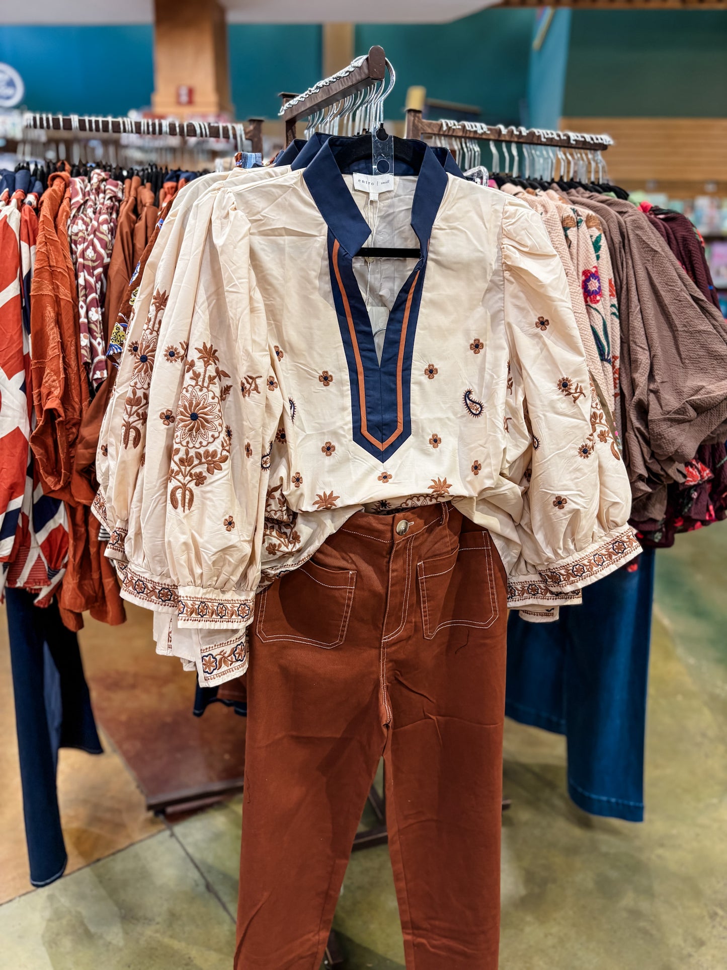 Floral Embroidered 3/4 Sleeve Top